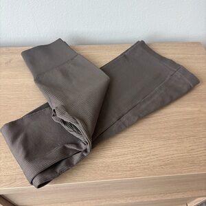 Brown Ribbed Leggings